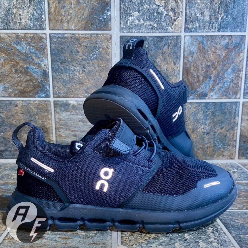 On Kids' Preschool Cloud Play Shoes